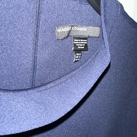 🔹 NWT Maggy London Neck Tie Jumpsuit – Size 8 – Navy - Picture 7 of 11